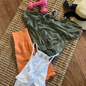 Nvgtn M sunset contour leggings+ athletic tops+ free,read descriptions 🧡